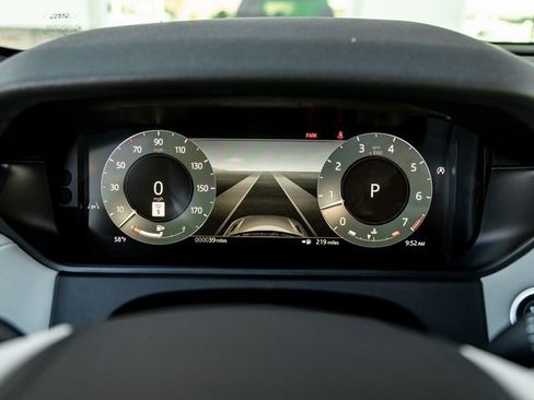 New 2026 Land Rover Range Rover Velar S image 17