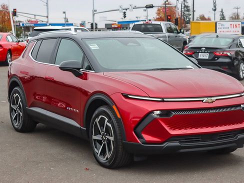 New 2026 Chevrolet Equinox EV LT image 5