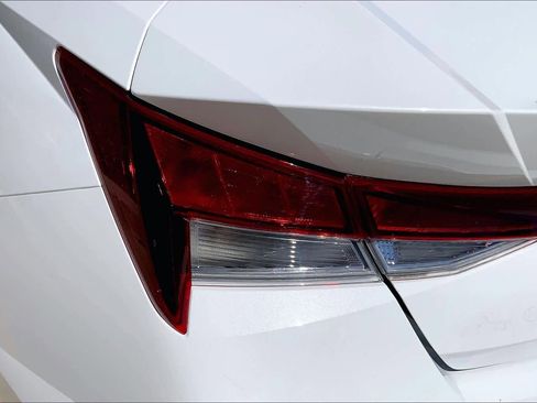 Used 2024 Hyundai Elantra SEL FWD image 28