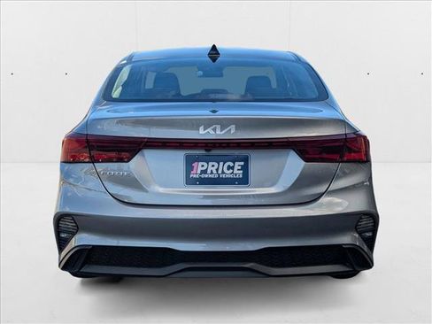 Used 2023 Kia Forte LXS image 6