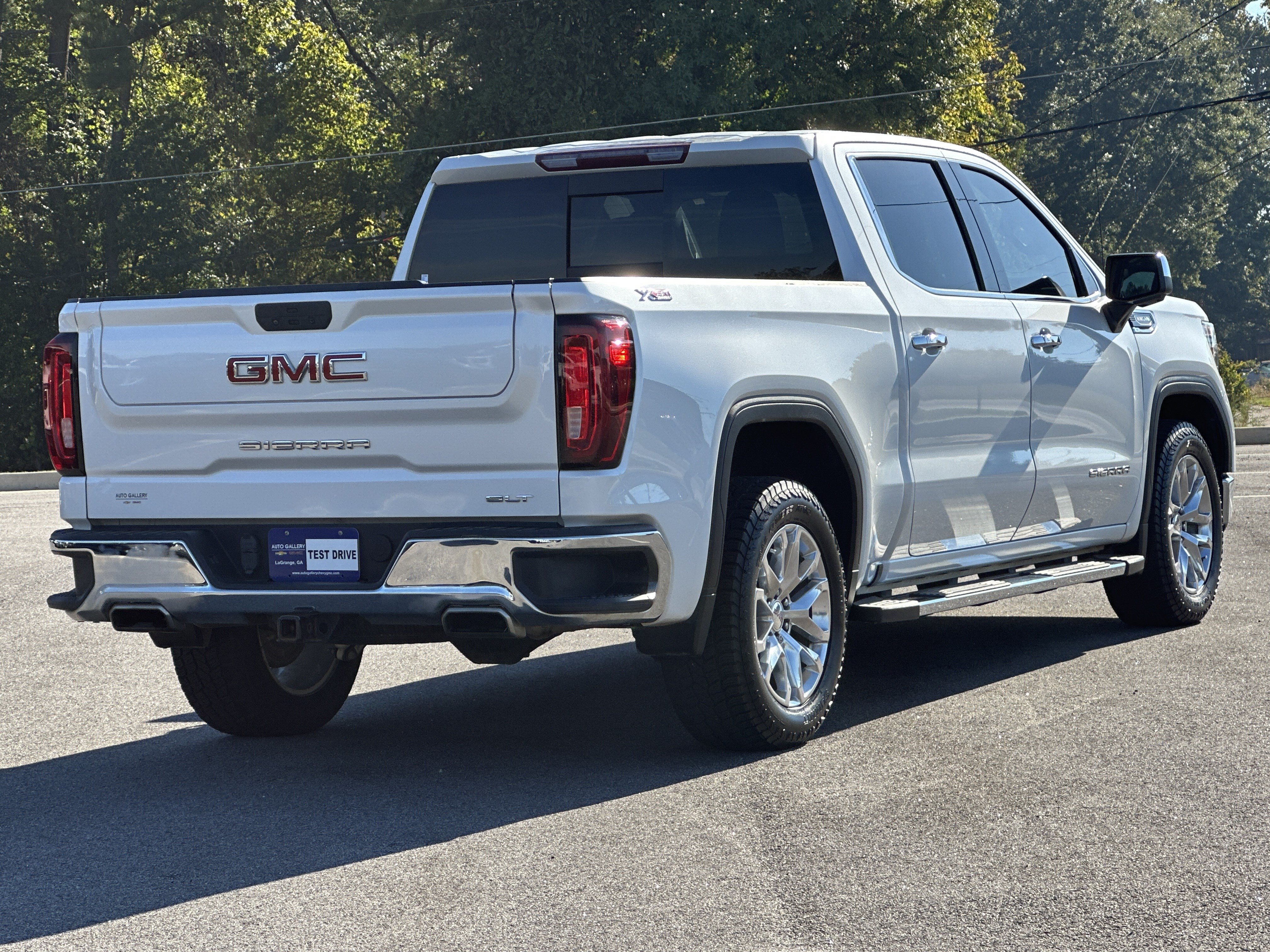 Used 2021 GMC Sierra 1500 SLT w/ SLT Premium Package AWD/4WD image 6