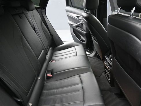Used 2019 BMW X6 xDrive35i w/ Premium Package image 25
