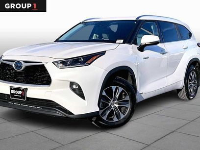 Used 2021 Toyota Highlander XLE