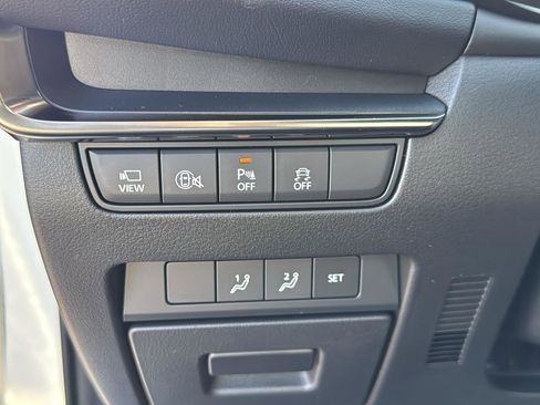 New 2026 MAZDA MAZDA3 Hatchback w/Premium Plus Pkg image 9