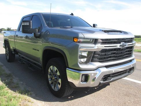 Used 2025 Chevrolet Silverado 3500 LT w/ All Star Edition AWD/4WD image 4