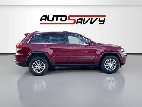 Used 2021 Jeep Grand Cherokee Laredo image 8