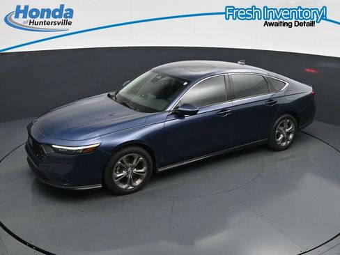 Used 2023 Honda Accord EX image 16