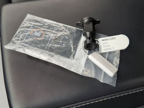 Used 2023 Tesla Model 3 Performance image 28