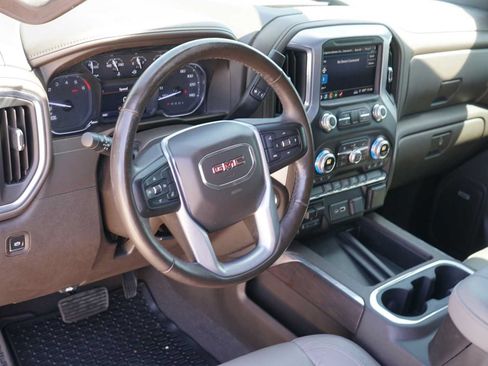 Used 2019 GMC Sierra 1500 SLT RWD image 8
