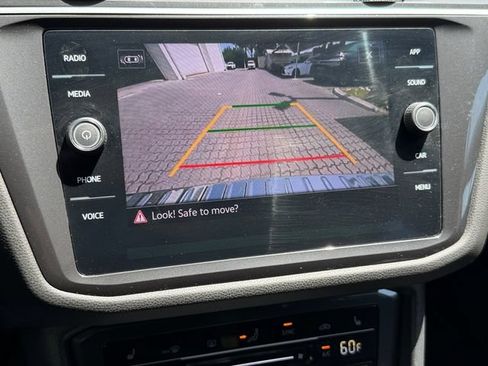 Certified 2024 Volkswagen Tiguan SE FWD image 21