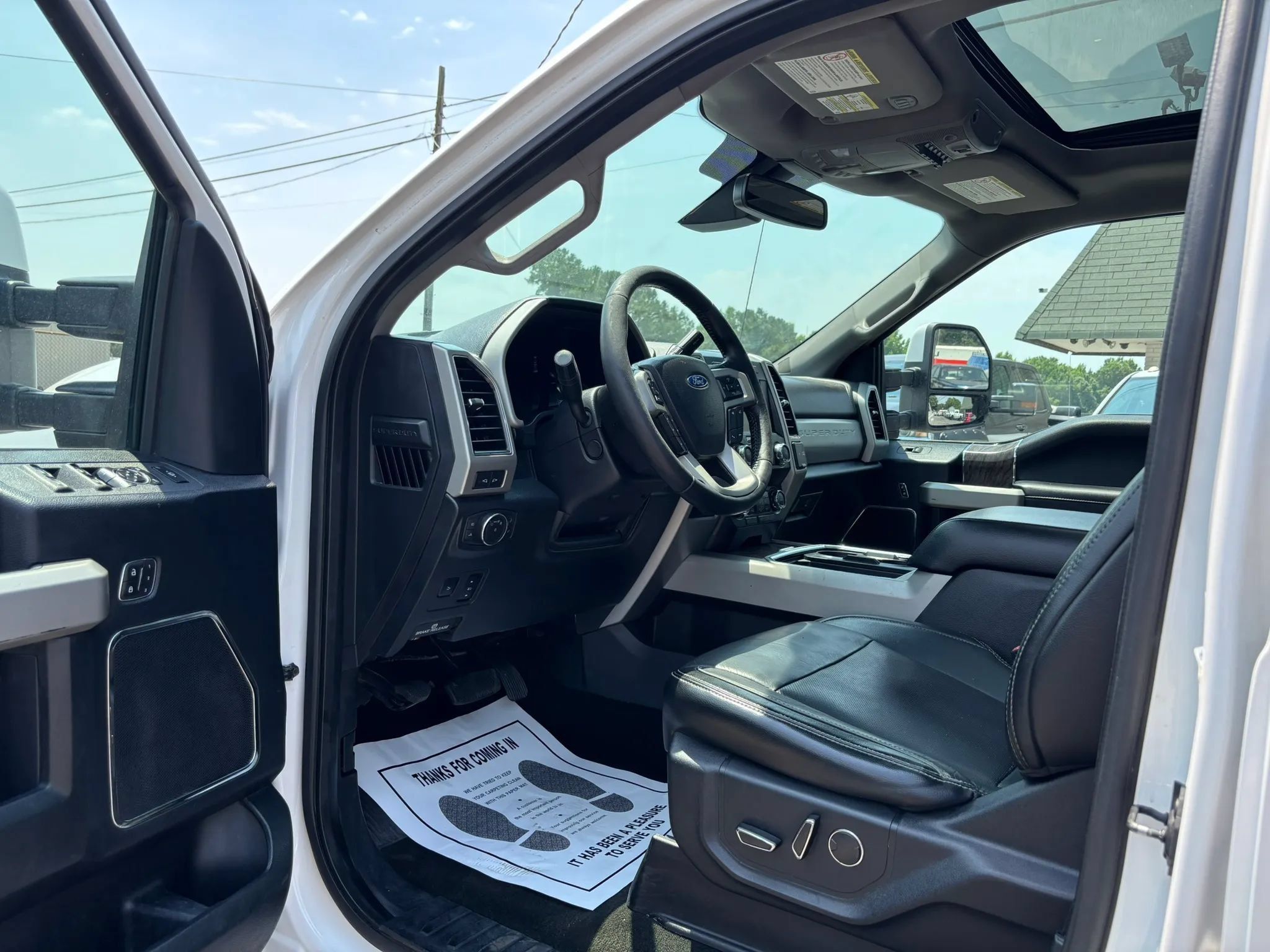 Used 2019 Ford F250 Lariat w/ Lariat Ultimate Package AWD/4WD image 19