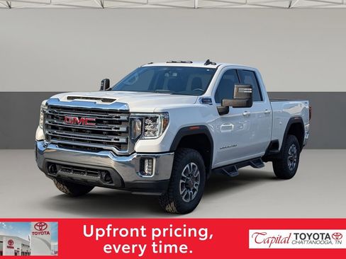 Used 2022 GMC Sierra 2500 SLE w/ SLE Value Package; image 4
