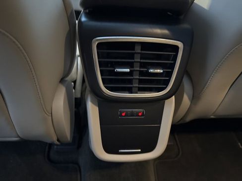 Used 2017 Lincoln MKX Reserve image 14