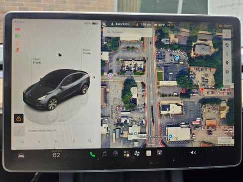 Used 2023 Tesla Model Y Long Range AWD/4WD image 42