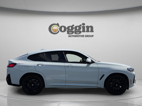 Certified 2023 BMW X4 xDrive30i w/ M Sport Package AWD/4WD image 6
