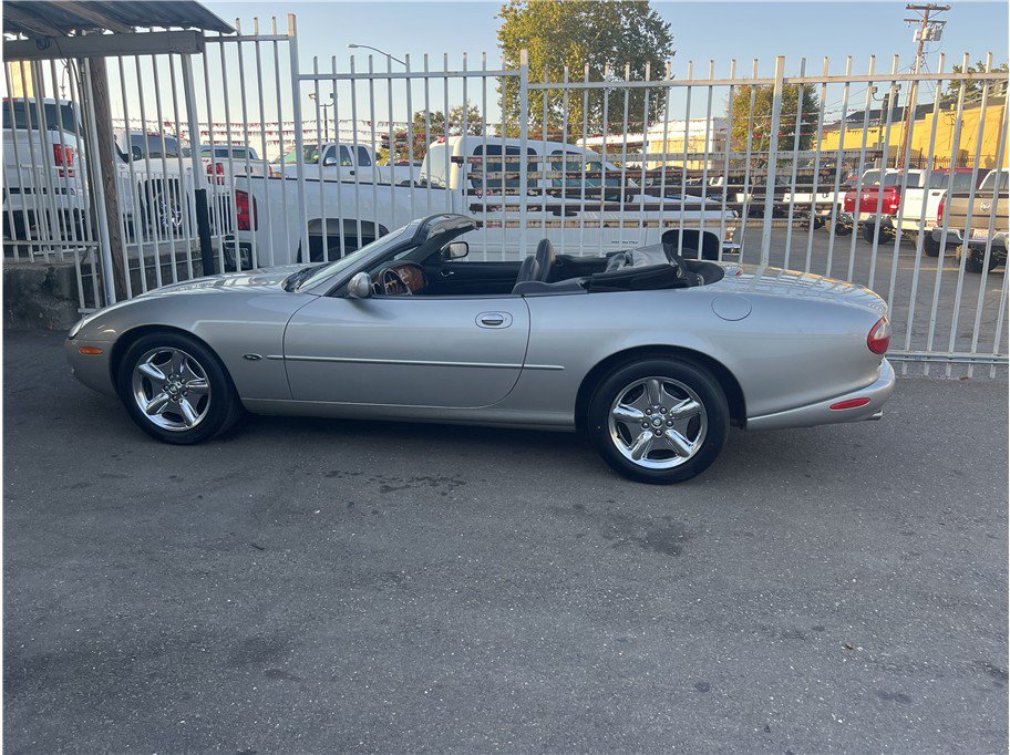Used 1998 Jaguar XK8 Convertible RWD image 24