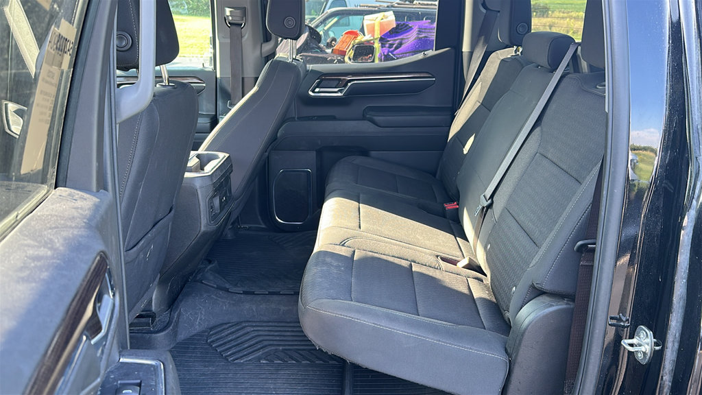 Used 2024 Chevrolet Silverado 1500 RST AWD/4WD image 7