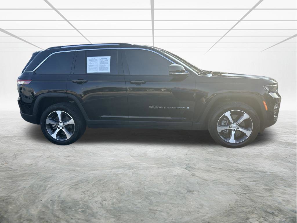 Used 2022 Jeep Grand Cherokee Limited 4xe AWD/4WD image 3