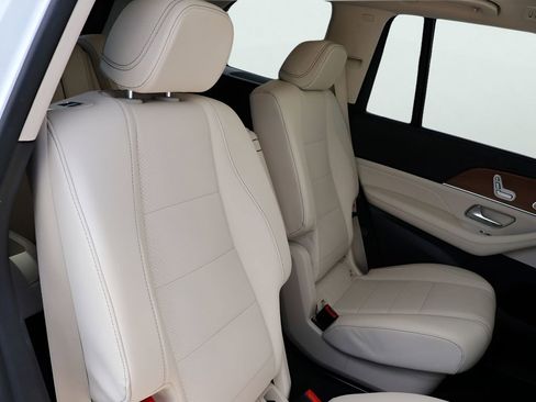 Certified 2022 Mercedes-Benz GLS 450 4MATIC image 12