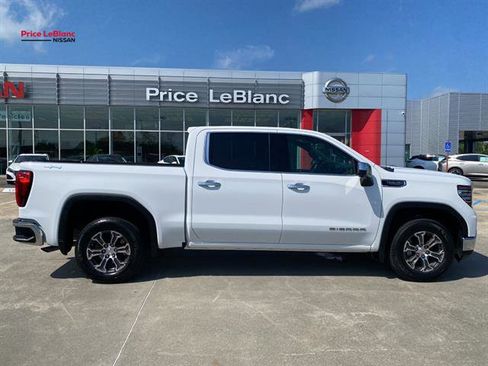 Used 2024 GMC Sierra 1500 SLT AWD/4WD image 8