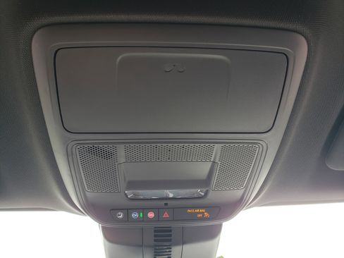 New 2026 Chevrolet Traverse LT w/ LPO, Floor Liner Package image 26