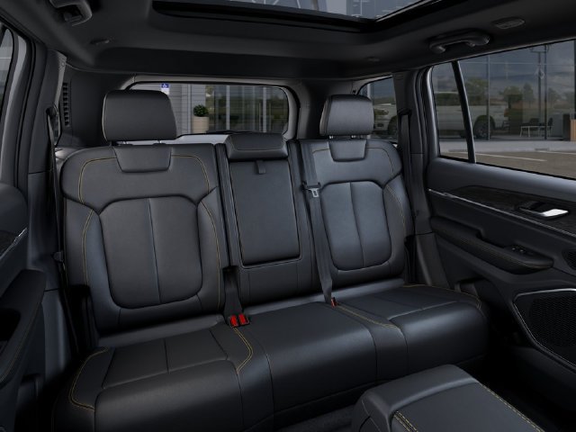 New 2026 Jeep Grand Cherokee Limited AWD/4WD image 15