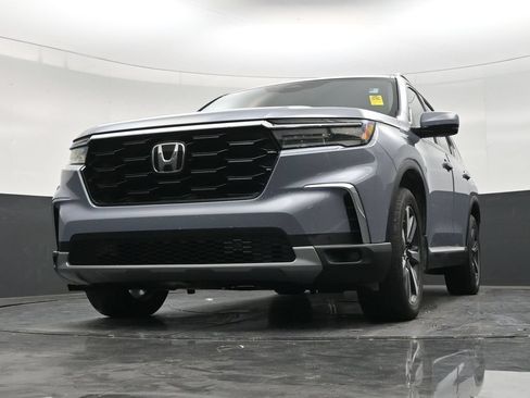 Used 2024 Honda Pilot Touring image 26