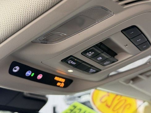 Certified 2023 Buick Envision Essence w/ Technology Package I AWD/4WD image 13