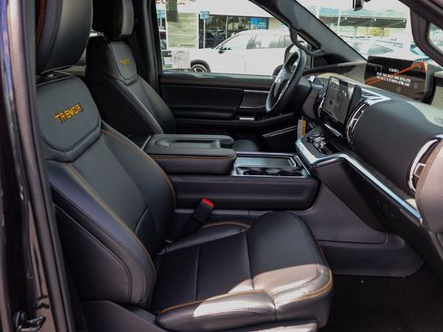 New 2026 Ford Expedition Tremor image 16