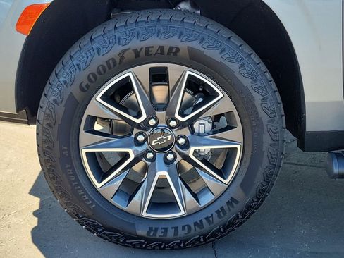 Used 2023 Chevrolet Tahoe Z71 image 33