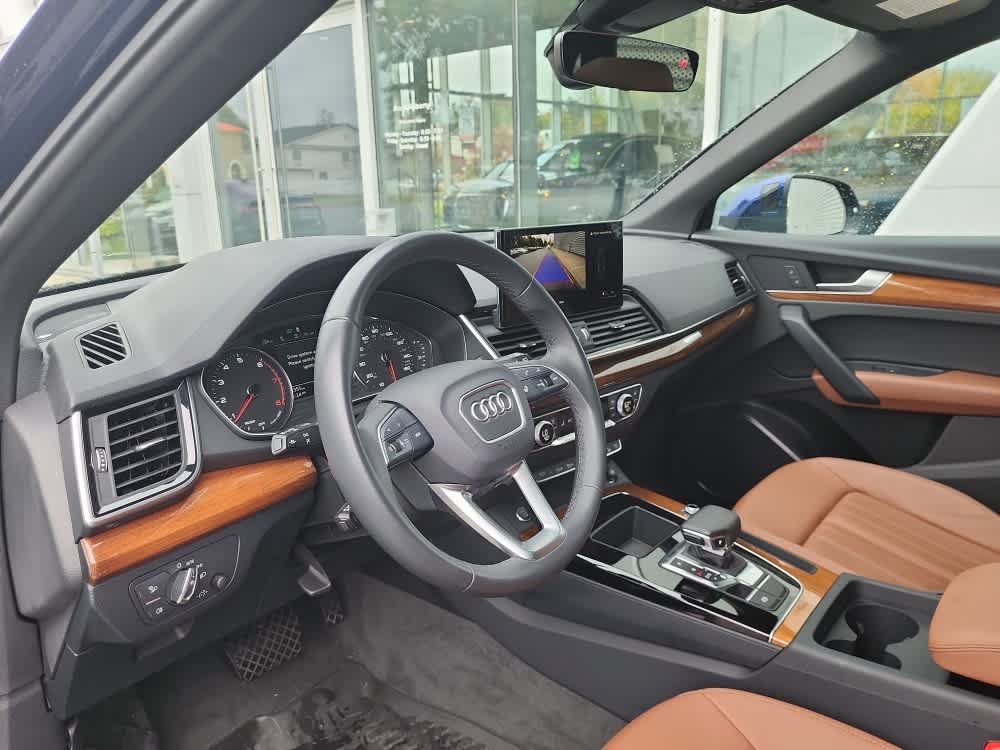 Used 2024 Audi Q5 2.0T Premium w/ Convenience Package AWD/4WD image 8