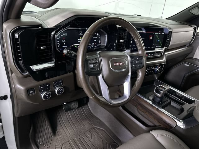 Used 2022 GMC Sierra 1500 SLT AWD/4WD image 10