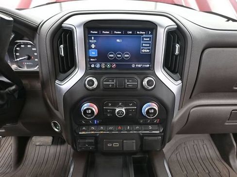 Used 2020 GMC Sierra 1500 SLT w/ SLT Premium Plus Package AWD/4WD image 40