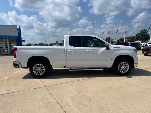 Used 2023 Chevrolet Silverado 1500 LT AWD/4WD image 6