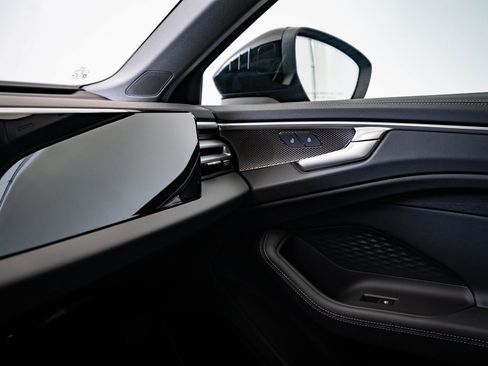 New 2026 Audi A6 Premium Plus image 39