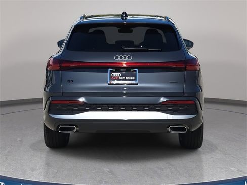 New 2025 Audi Q5 Prestige image 4