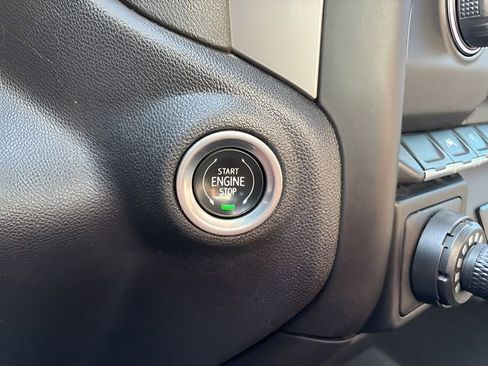 Used 2022 Chevrolet Silverado 1500 Custom Trail Boss image 18