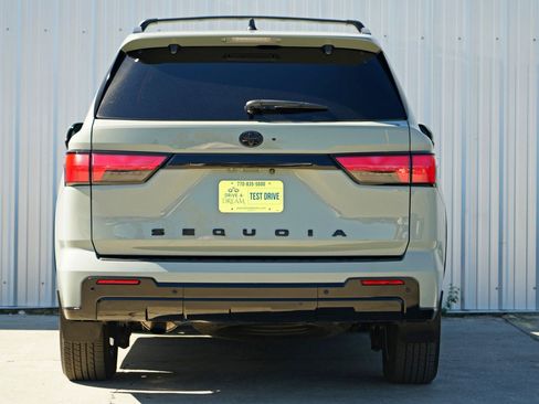Used 2024 Toyota Sequoia Platinum image 11