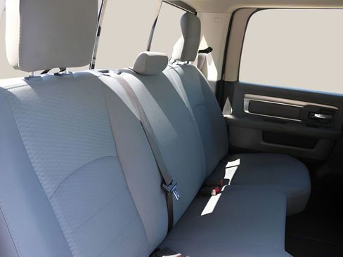 Used 2017 RAM 2500 SLT RWD image 18
