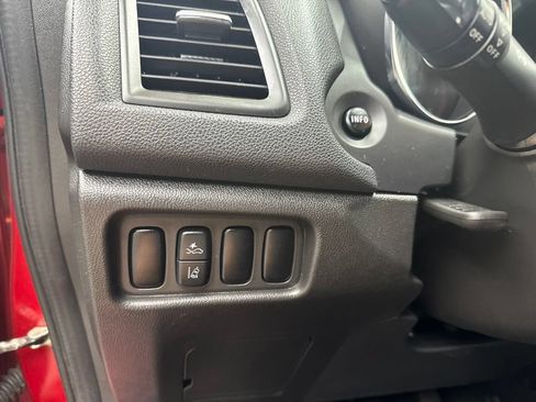 Used 2024 Mitsubishi Outlander Sport ES AWD/4WD image 22