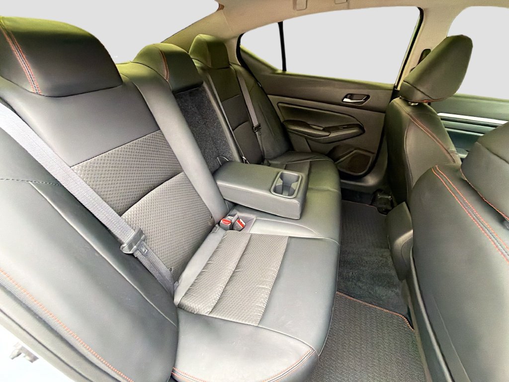 Used 2025 Nissan Altima 2.5 SR FWD image 24