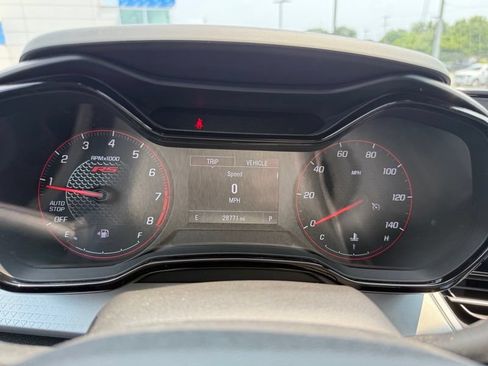 Used 2024 Chevrolet Trax RS FWD image 11