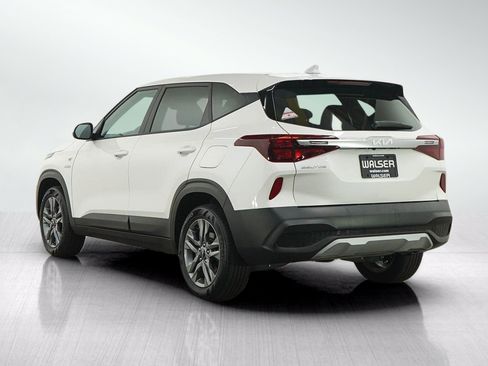 Used 2023 Kia Seltos LX AWD/4WD image 3