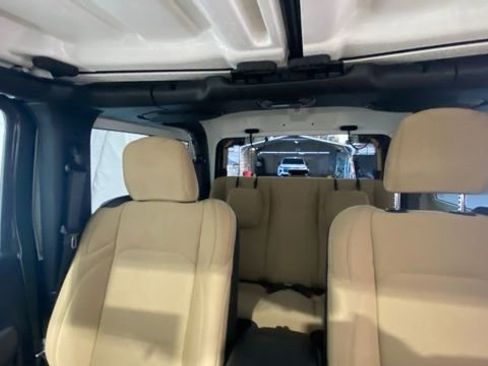 Used 2022 Jeep Wrangler Sport S image 24