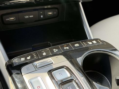 Certified 2023 Hyundai Tucson Limited AWD/4WD image 33