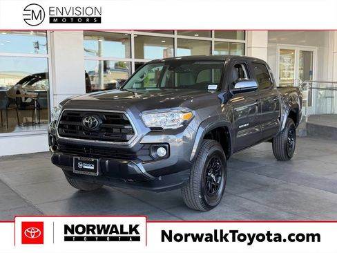 Certified 2019 Toyota Tacoma SR5 AWD/4WD image 1
