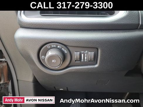 Used 2026 Chrysler Pacifica Limited w/ S Appearance Package FWD image 15
