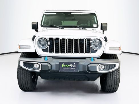 Used 2024 Jeep Wrangler Unlimited Sahara w/ Safety Group AWD/4WD image 2