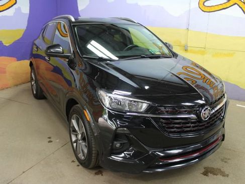 Used 2020 Buick Encore GX Select w/ Experience Buick Package FWD image 2