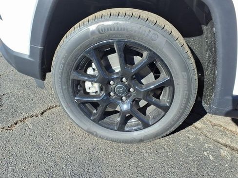 New 2026 Jeep Compass Latitude image 6